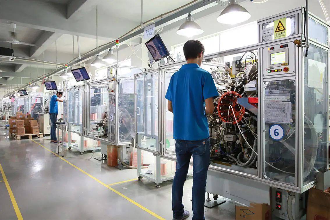 M&aacute;quina integrada de solda e enrolamento de fio PIW