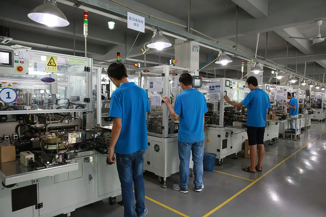 M&aacute;quina integrada de solda e enrolamento de fio PIW